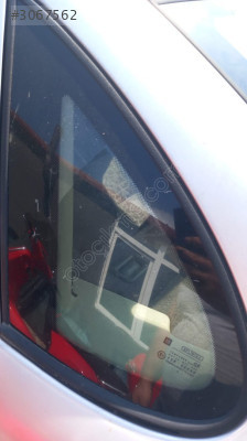 Opel vectra B sol arka kelebek cam