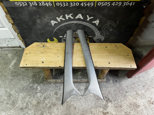 7700835135 Megane 1 Sağ ön Direk Kaplaması Orjinal Çıkma