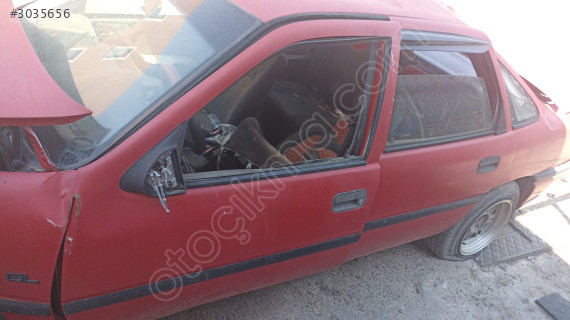Opel Vectra a sol ön kapı çıkma orjinal
