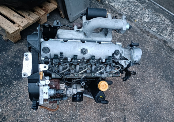 Renault trafik 1.9 dolu muayyer garantili sökme motorlar