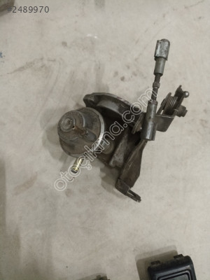 Tempra 2000 CC benzin otomatiği ve gövdesi