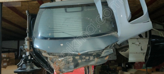 Lacetti bagaj kapağı