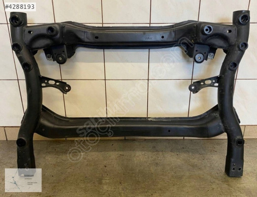 MERCEDES E W213 TRAVERS ÖN