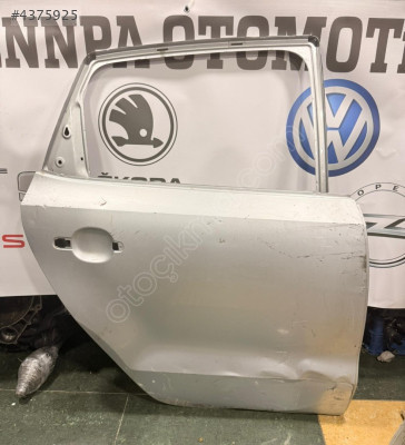 POLO 6R - 6C 2010 - 2017 SAĞ ARKA KAPI ÇIKMA ORJİNAL