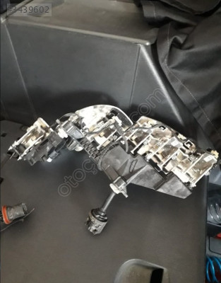 Seat Leon sağ far içi ledleri