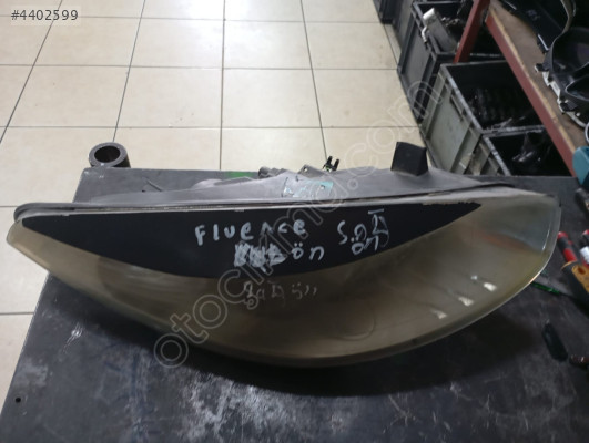 RENAULT FLUNECE SAĞ FAR