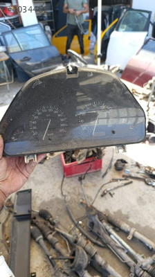 Peugeot 106 gösterge