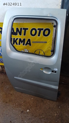 Renault Kango3 sağ sürgülü kapı sabit cam çıkma