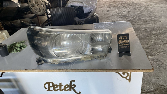 Toyota hilux 2016 model sag on far