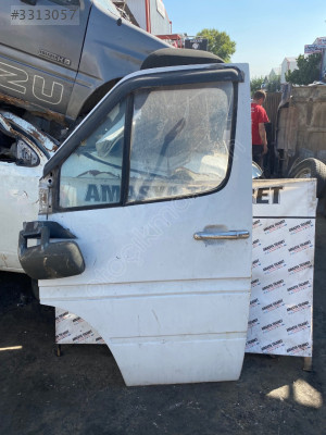 Mercedes Sprinter Sol Ön Kapı