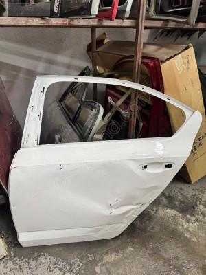 SKODA OCTAVİA SOL ARKA KAPI ORJİNAL EYUPCAN OTO