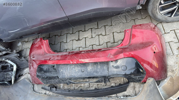 Peugeot 208 arka tampon