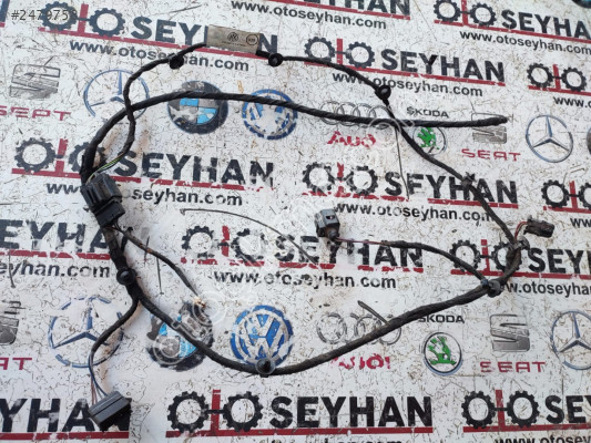 3G5971147AH Passat b8 arka bagaj kapağı tesisatı