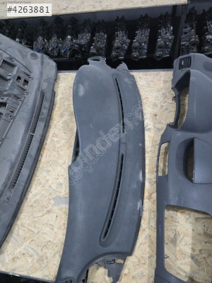 toyota corolla 101 göğüs