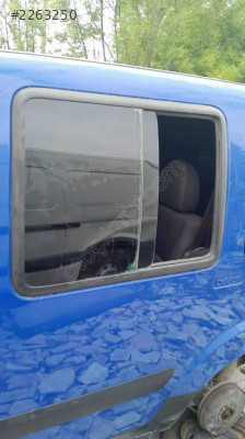 Doblo sol sürgü cam çıkma
