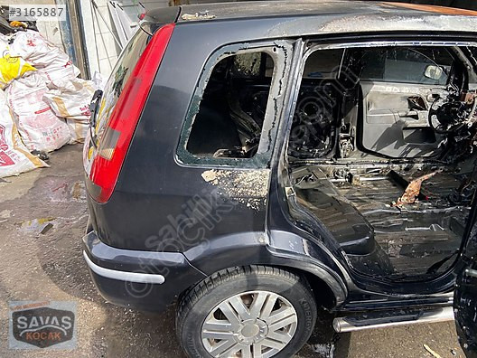 Ford Fusion Sağ Arka Çamurluk