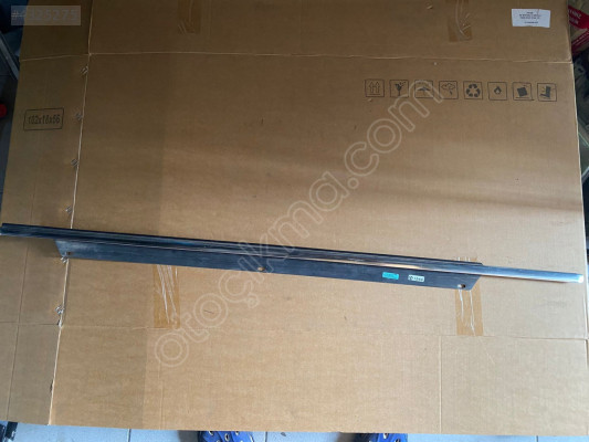 AUDİ Q7 SAĞ ÖN KAPI CAM SIYIRICI 4L0853284E ÇAĞRI OTO MASLAK