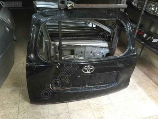 Toyota land cruser arka bagaj kapağı orjinal çıkma parça