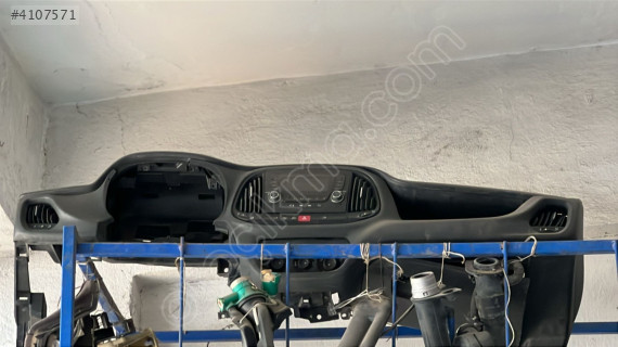 Fiat Doblo ön göğüs hatasız dolu