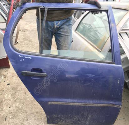Volkswagen Polo HB 1992-2002 Çıkma Sağ Arka Kapı