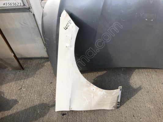 MERCEDES E SERİ W212 SAĞ ÖN ÇAMURLUK
