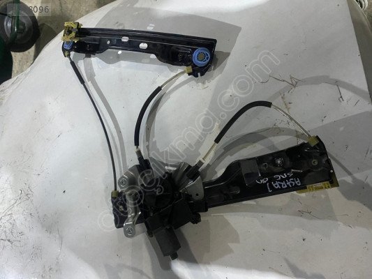 Opel astra J sağ ön kapı cam motor ve kriko EMR OTOMATİV