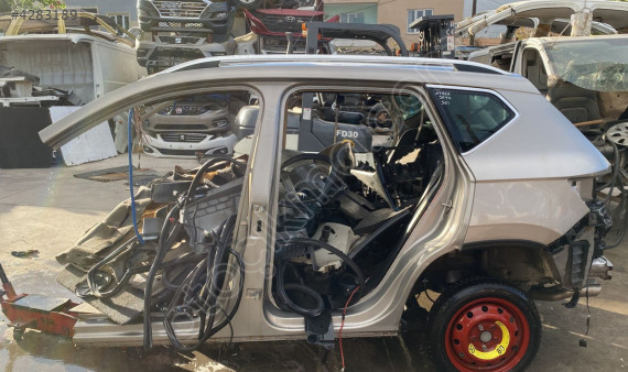 seat ateca 2017 kesme tavan arka (boş) (son fiyat)