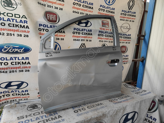 Toyota Yaris ön sol kapı