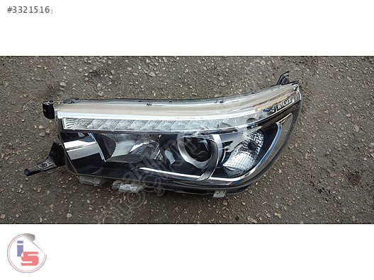 2017 - 2019 Toyota Hilux Sol Far Çıkma Parça