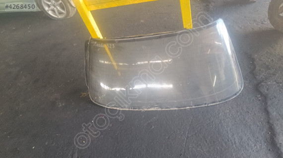 Mazda 323 arka cam