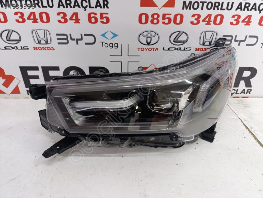 TOYOTA HİLUX LEDLİ SOL FAR ÇIKMA ORİJİNAL PARÇA