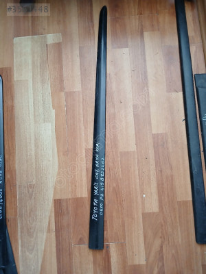 Pz 415B252202 Toyota Yaris sağ arka kapı çıtası