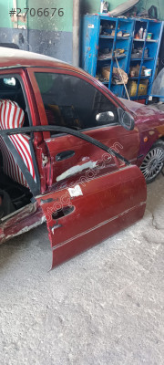 Toyota sağ ön kapı