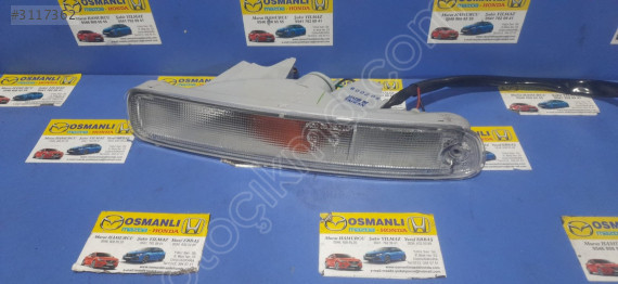 Mazda  Lantis Sağ Sinyal