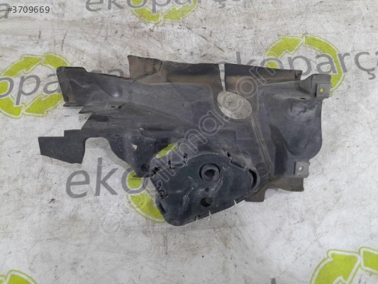 BMW X3 2004 2007 E83 RADYATÖR MONTAJ BRAKETİ SAĞ 3415851