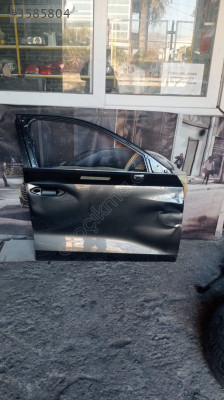 AUDİ A3 SAĞ ÖN KAPI ÇIKMA