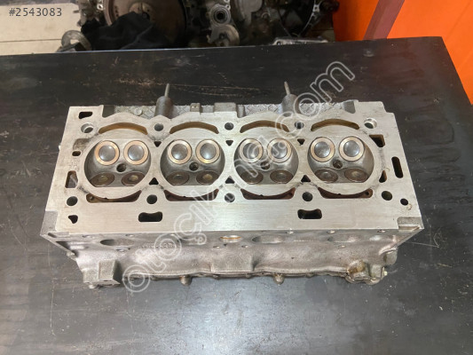 Peugeot 207 1.4 16 valf benzinli çıkma silindir kapağı