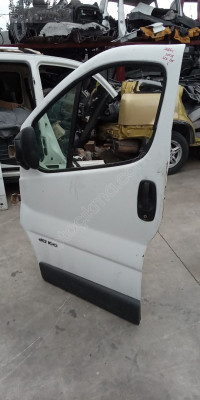 renault trafic 2010 sol ön kapı (son fiyat)