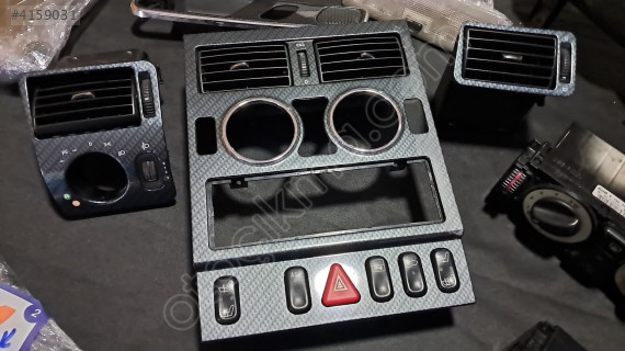 MERCEDES SLK KONSOL PANEL +GUNESLIK +HAVALANDIRMA IZGARALAR