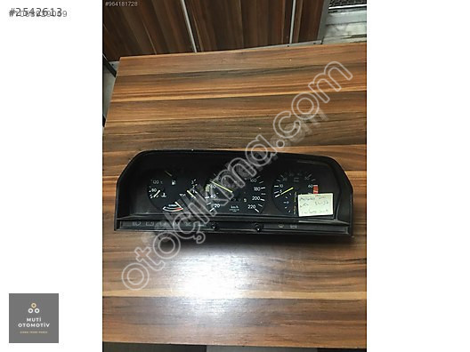 Mercedes 190 200 W201 Gösterge Saati 2015421116
