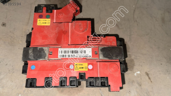 9240490-04 BMW 5 SERİSİ F10 AKÜ DAĞITIM ÜNİİTESİ MG OTO