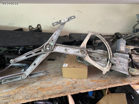 OPEL ASTRA G / ZAFİRA A SOL ÖN CAM KRİKOSU -