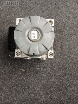 7E0 614 517 Transporter abs pompası
