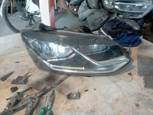 2016 model polo sağ far