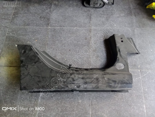 Fiat Egea sağ arka kapı altı marşbiyel