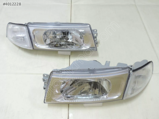 MITSUBISHI LANCER ÇIKMA ORJİNAL SAĞ - SOL FAR