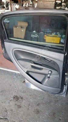 Fiat Punto Sol Arka Kapı Döşemesi yedek parça