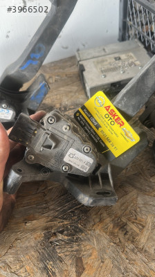 Combo c gaz pedalı