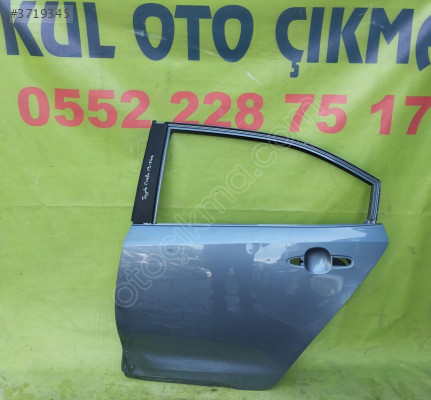 toyota coralla sol arka kapı