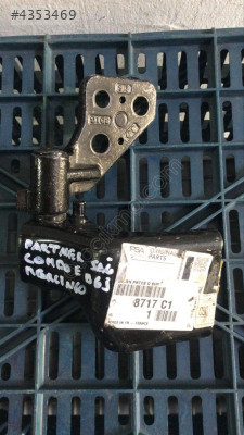 CITROEN BERLİNGO SAĞ BAGAJ MENTEŞESİ ÇIKMA ORJİNAL YEDEK PARÇA